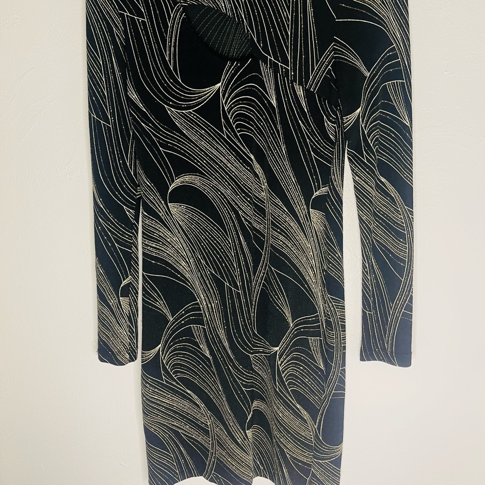 All Eyes on YOU in this Snap-Little, Black Sparkling Party Dress, Size Large.
